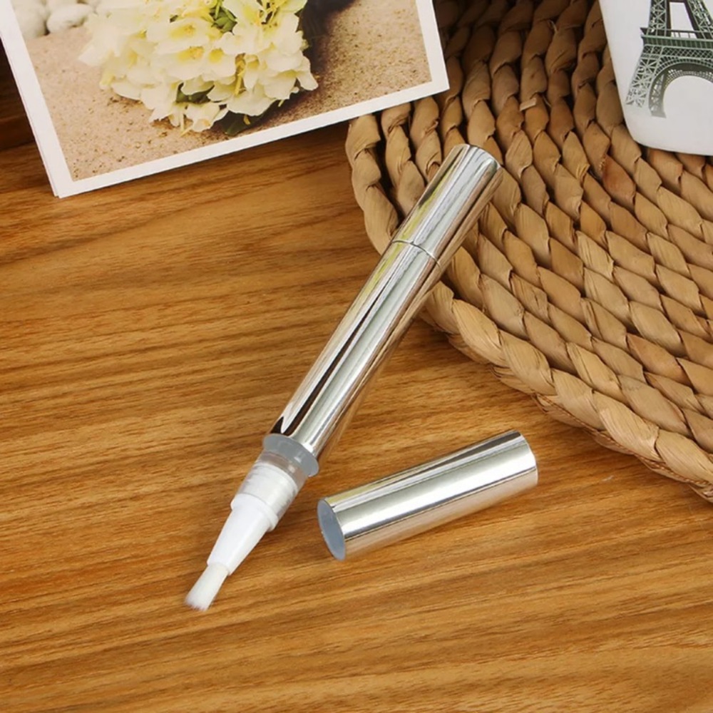 Whitening teeth gel pen